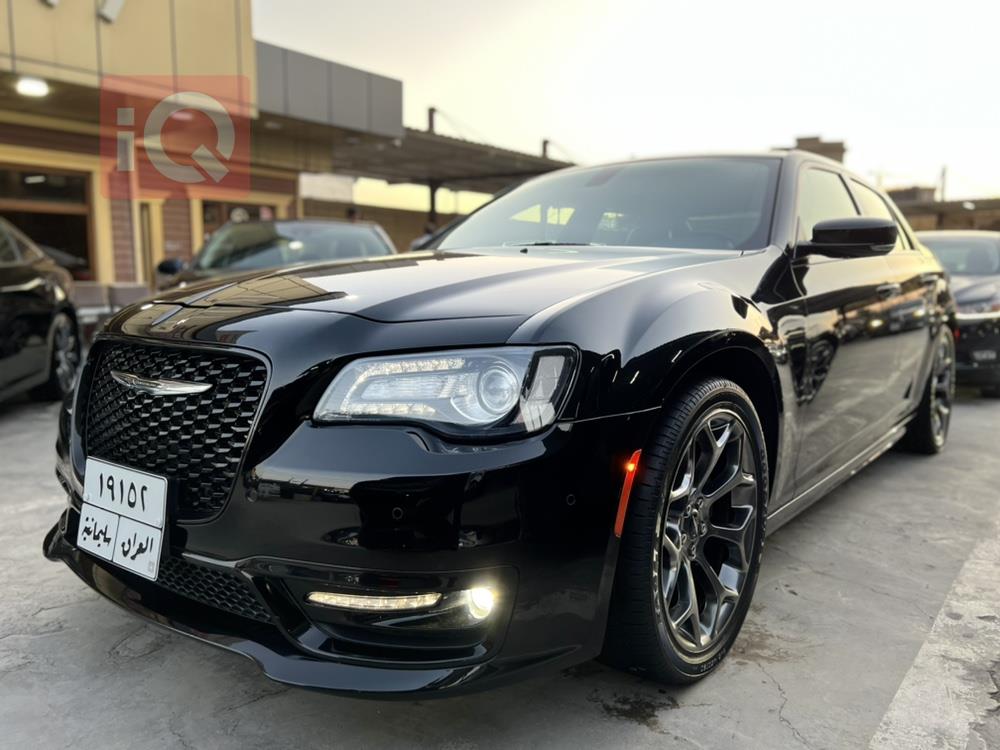 کرایسلەر 300